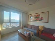 急售伴山壹号小高层耳朵户型实木装修