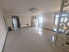 四中精装老证,电梯3居室139平95个