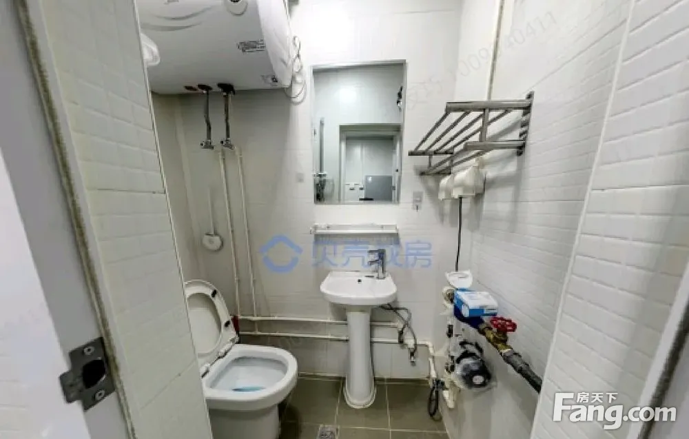 双地铁出行，2.6号线，精装一居拎包入住，可押一付一