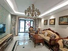 新上万科翡翠公园一楼带院复式两层拎包入住