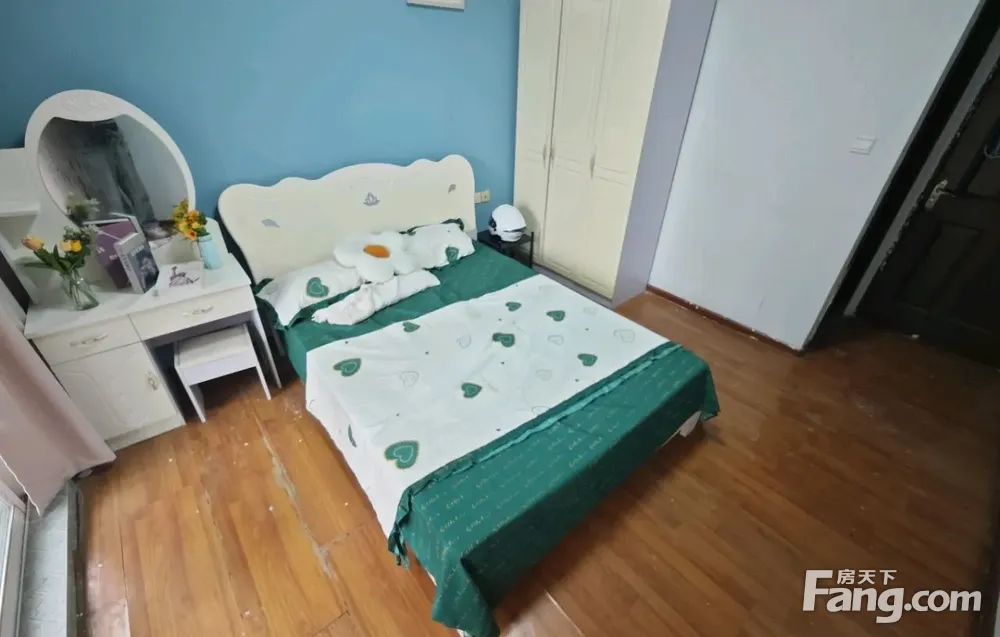 观音桥 步行街 可以短租 没得中介 随时联系看房 可月付！！