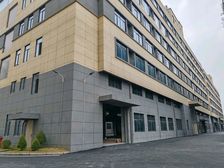 临街办公与厂房!层高4.5米!带双电梯!540平150万