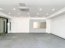 地铁口 豪华装修4个直播间 带空调 电商 服装 新媒体 摄影