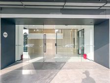 格局方正带精装修 采光好拎包入驻 适合服装 摄影 直播 电商