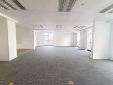 大业主直租 南向办公室 白金广场写字楼 汽车东站旁有地铁