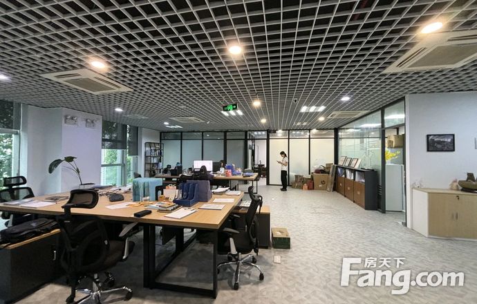 黄埔科学城 高新产业上市公司聚集 精装修5个间隔 三地铁贯通