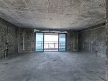 长阳台11米,新出星海湾,负公摊162平纯毛坯五房三卫价格美