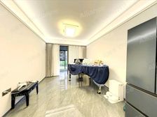 龙湖兰园天序,产权77平 刚需适合一家三口住