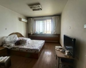 三中 南享园 电梯5楼 南北通透三居室 老证