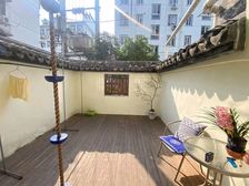 西湖新村 60平米两房 精装带小院!