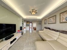 橡树湾,产权121平,居家拎包入住,户型方正