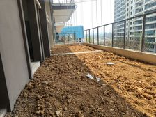 离地铁一百米 洋房复试楼 可做5房 送60平大露台