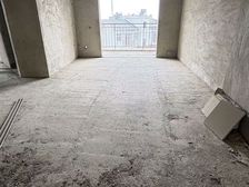 三军帅府电梯中层 102平三房两厅 证满税低 28万可刀