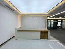 台商大厦地铁口330方精装修带家具租金特价30块