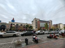 单价4500!吾悦旁汇荣校对面临街旺铺268.8平121万