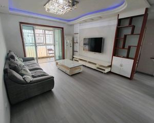 满五,餐客厅独立分开公摊小