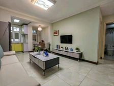 首地首城精装83平,24楼