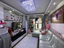 银泰旁精装修三房,周边配套齐全