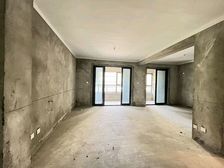 小区人车分流,环境优美