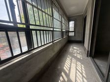 虎山旁次新小区,环境好,毛坯任意装修