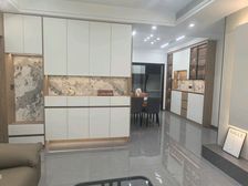 业主急售。因工作调动急需要资金周转亏本出售价格可谈送车位