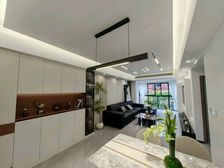 賨城里,网红打卡地,背靠兔儿山公园,环境优美,业主急售精装修