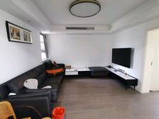 万隆 30万自住精装修 楼层好采光充足 近学校 置换急售