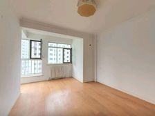 泓润华府万科翡翠大成门旁东打头带车位小棚