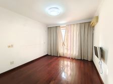 明日星城星海园 南向三居 满二简装 单价7480