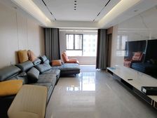 交投颐和华府 117.66平精装三房99新 68w