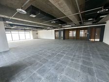 市南区海景写字楼 香港中路地铁口旁 银座中心 甲方直租