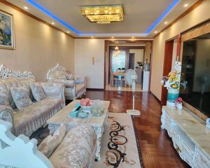 兴隆家园二期南北向三居两卫出售,高层