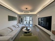 精装四房 送8年车位使用 新七大道 中环荣域 现房现证