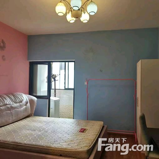  �Ƹ����ķ�С��Ԣ �ͼ۳��� �����ס 