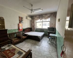 三 中书包!39.8万建行生活区,三室4楼老证有钥匙看房方便