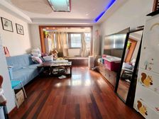 急售、金汇花园一街坊精装复试、送楼台、看房方便