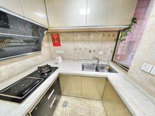 温泉小,电梯两房,有兴趣可以咨询