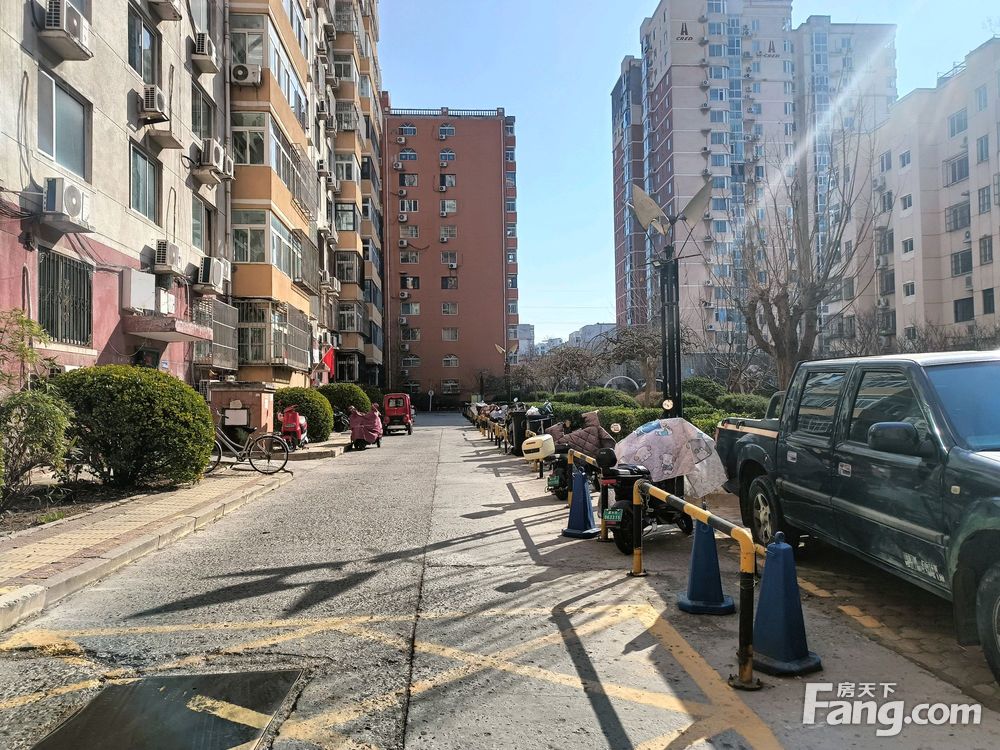 小区相关图
