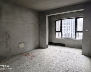 南外环米兰印象南区118平,三室两厅两卫,户型方正采光好可看