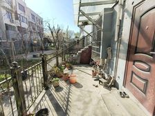 泰安二期 72平米 小两房 带小院!