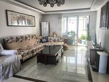 市中心万达广场,精装修三室,130平米,售120万,三室两卫