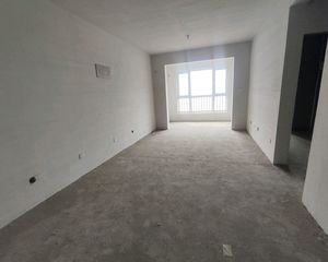 【高铁站】南屏小区,电梯阳面,毛坯,2梯3户,有大税,有钥匙