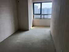 紧邻广阳区公安局,三室两厅两卫,113平米,128万