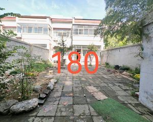 新华中学旁边领导房联排 独门独院 看好可议