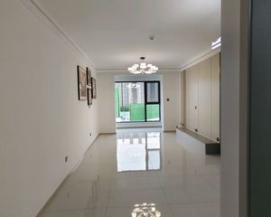 12中 保利时光印象,大落地窗,精装两室未住