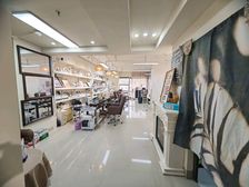 航洋国际城,地铁口精装修美容美甲办公室,大开间,价格实惠