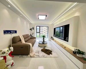 市中心|高铁站 尚华城 精装 新式风 拎包住 电梯双卫好房