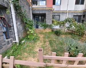 香海印象一楼两室简装带花园
