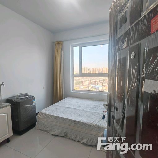  ʵ��Сѧ���ݷ���¥�������ס��450Ԫ 