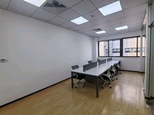 桂中园 漕河泾地铁口写字楼76平办公装修拎包入住